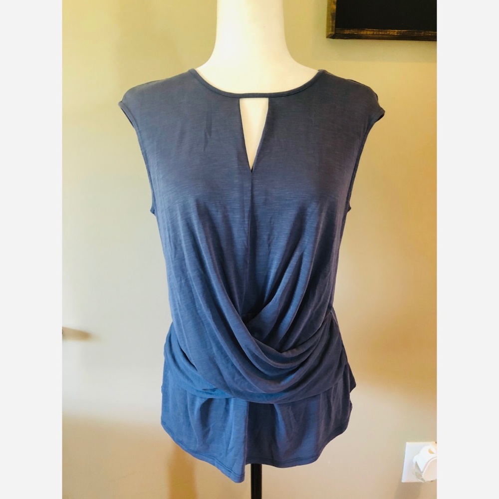 NIC + ZOE blue sleeveless drape top